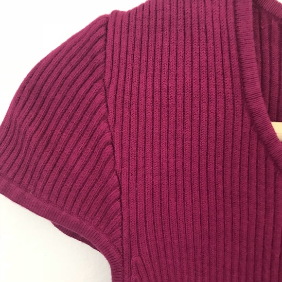 Ribbed Short Sleeved Sweater - Picture 5 of 6